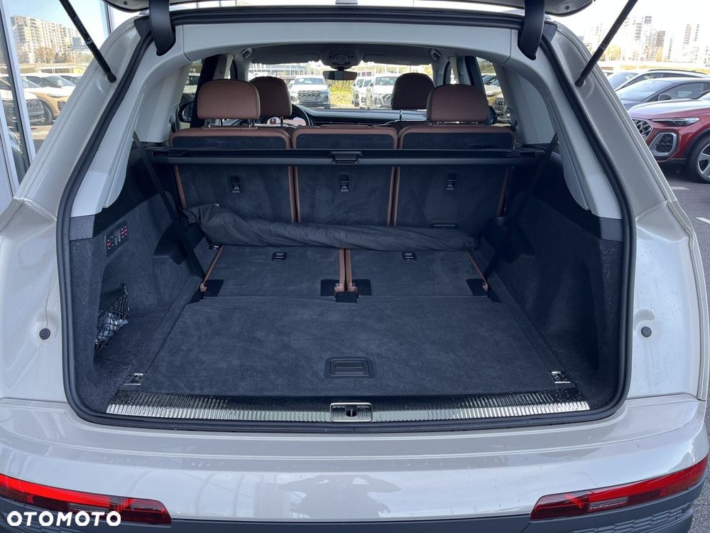 Audi Q7 - 10