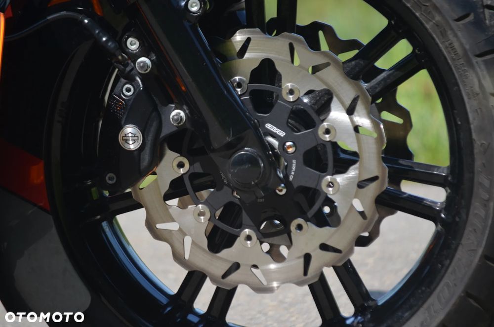 Harley-Davidson Touring Street Glide - 9