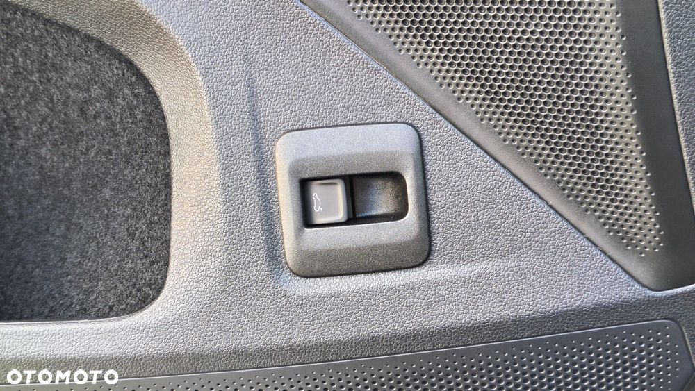 Volkswagen Tiguan - 14