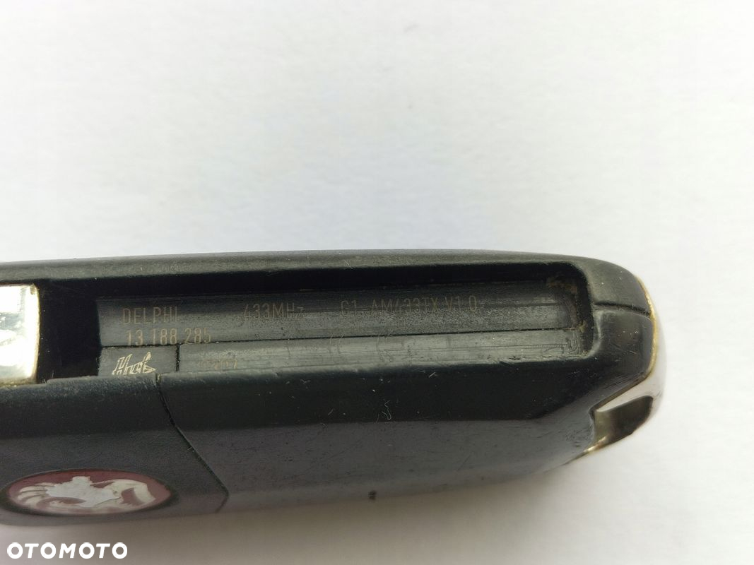 KLUCZYK PILOT 13188285 433 MHZ OPEL CORSA D - 2
