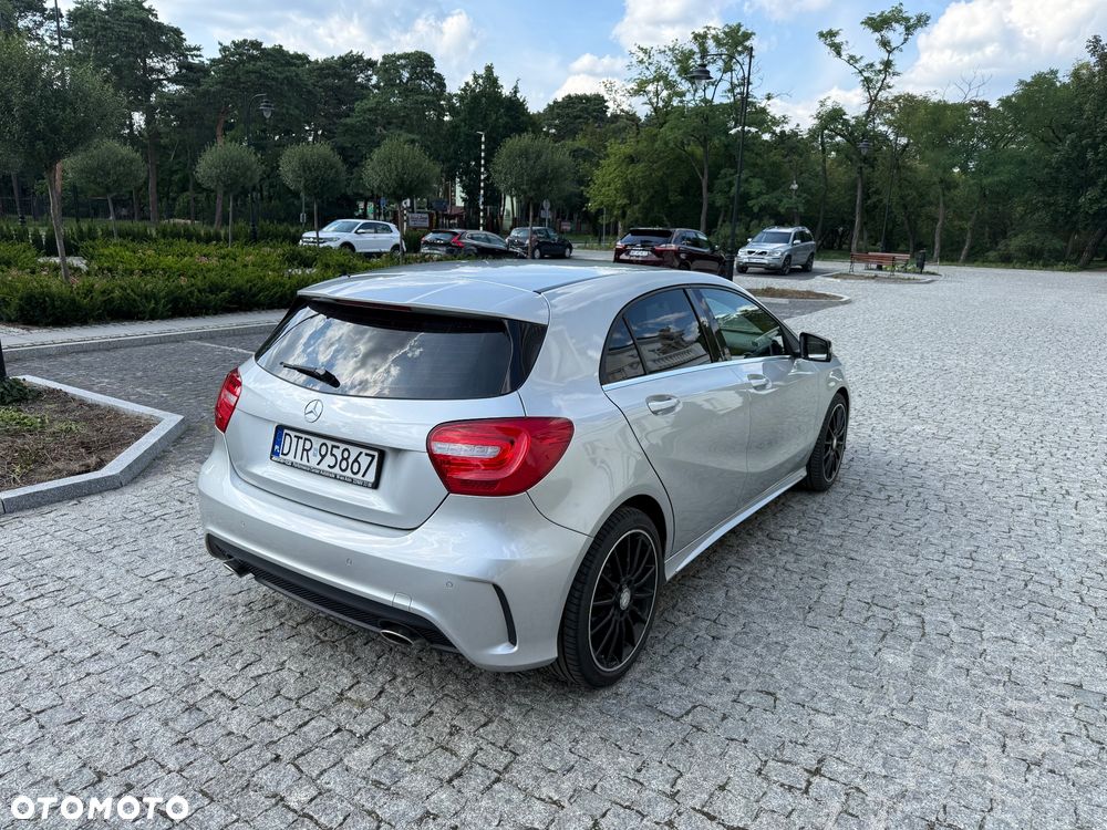 Mercedes-Benz Klasa A 180 7G-DCT AMG Line - 4