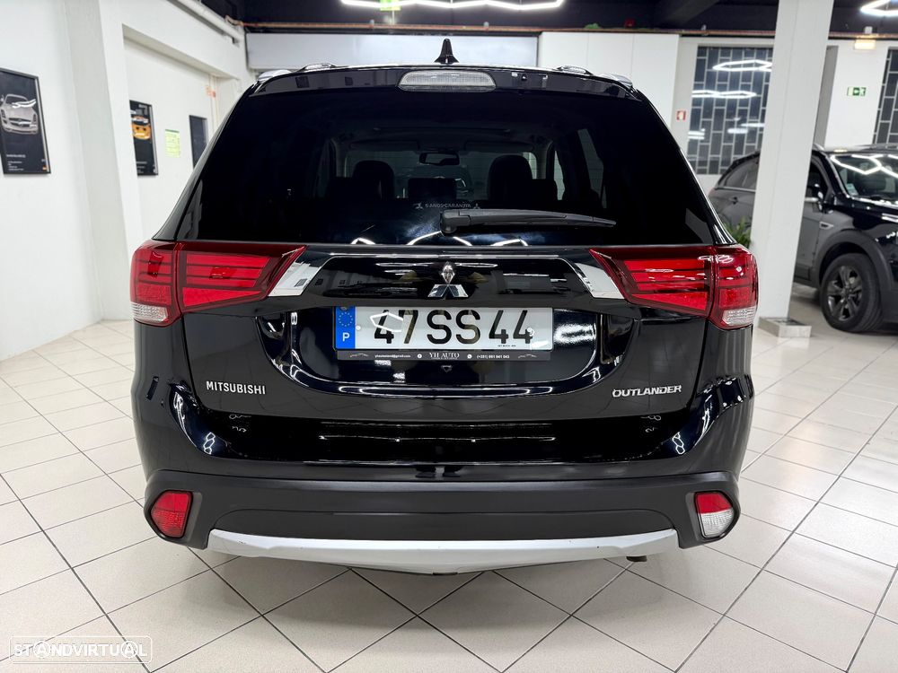 Mitsubishi Outlander 2.2 DI-D Intense Black Edition - 7