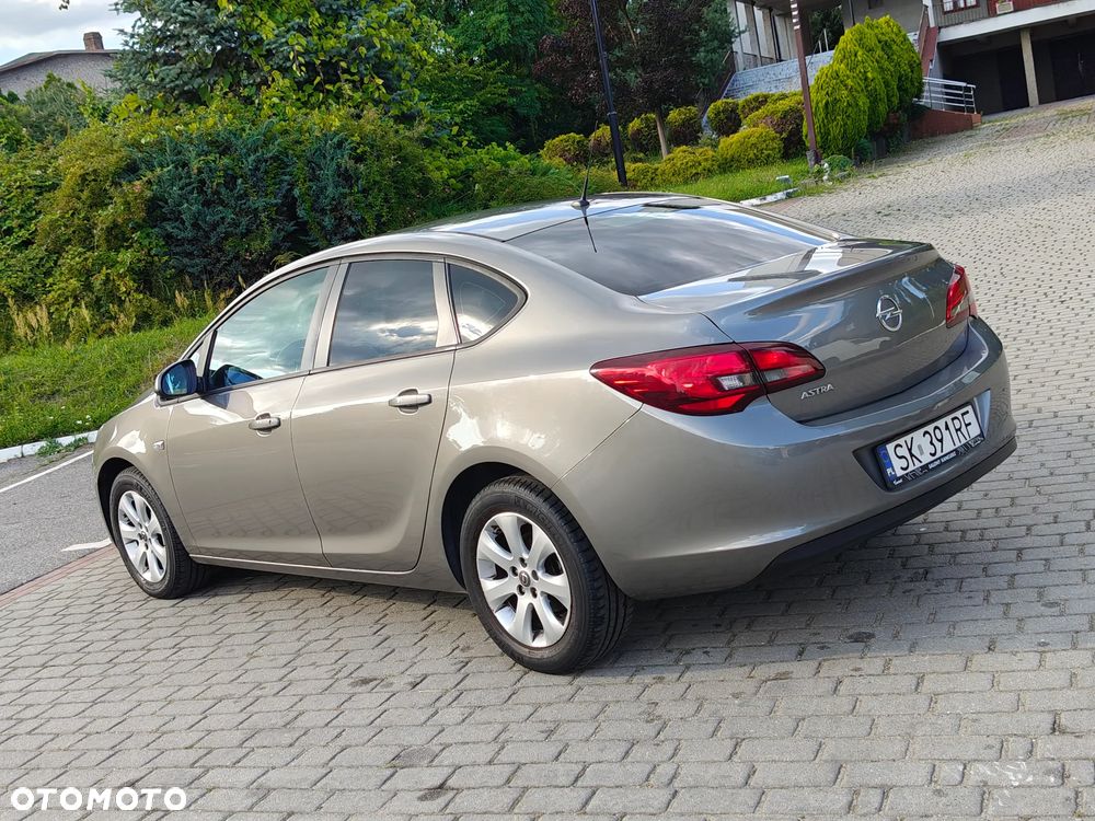 Opel Astra 1.6 Energy EU6 - 13