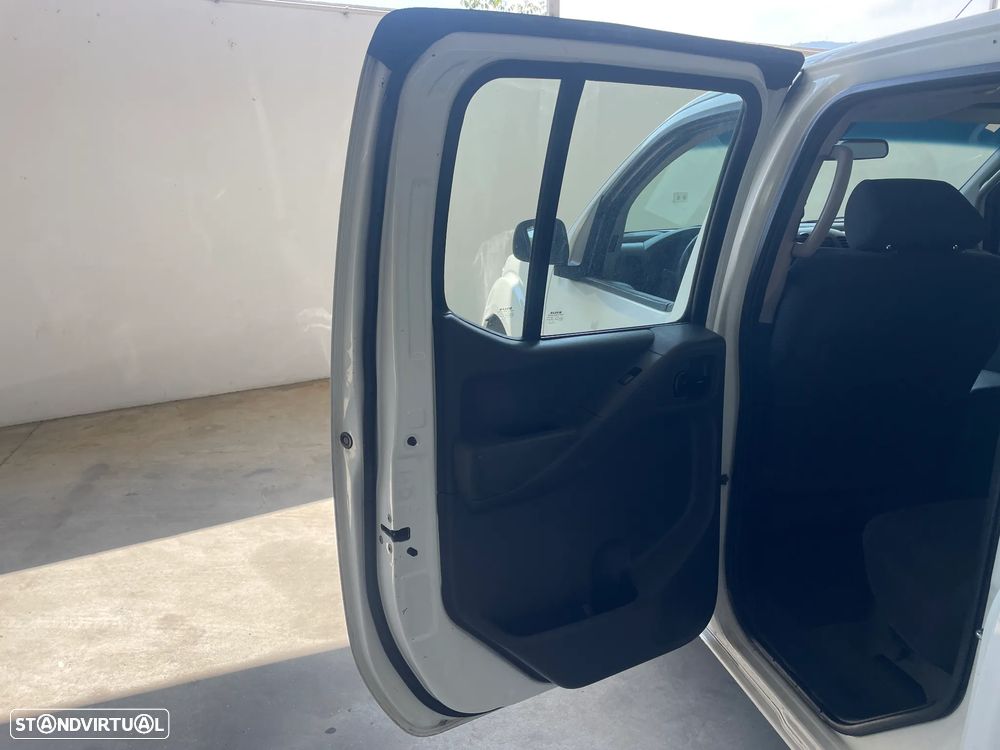 Nissan NAVARA 2.5 DCI 4X4 - 16