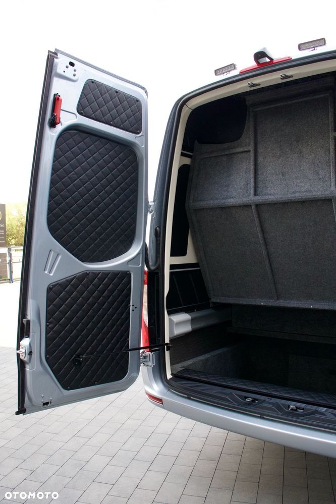 Mercedes-Benz Sprinter 519 - 24