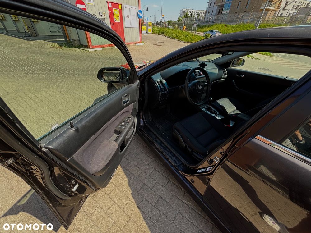 Honda Accord 2.0 Executive - 7