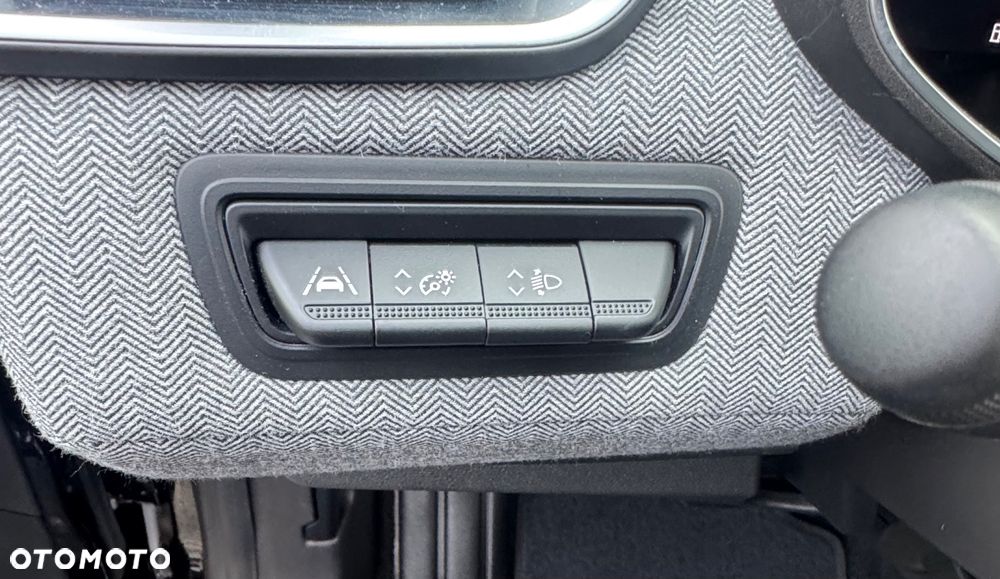 Renault Clio - 23