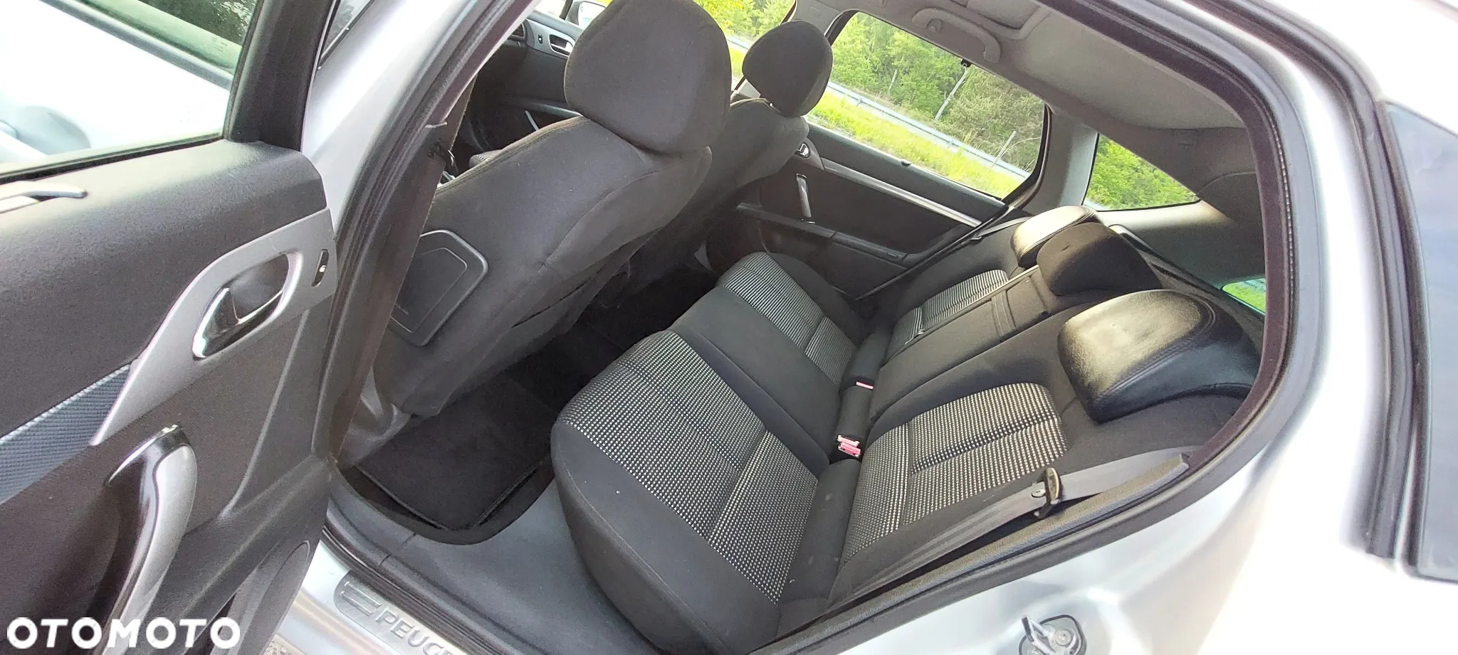 Peugeot 407 SW HDi 135 Platinum - 23