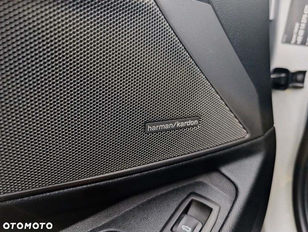 BMW Seria 3 318d Sport Line Shadow - 27