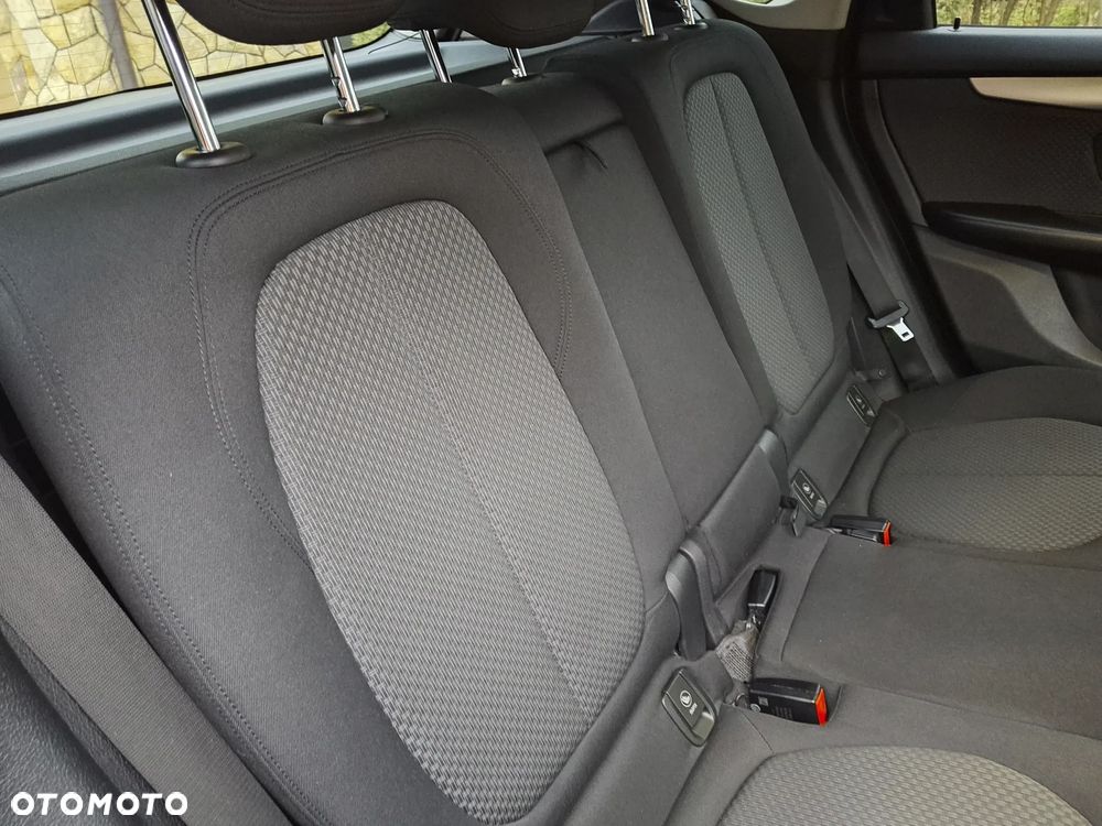 BMW Seria 2 218i Advantage - 16