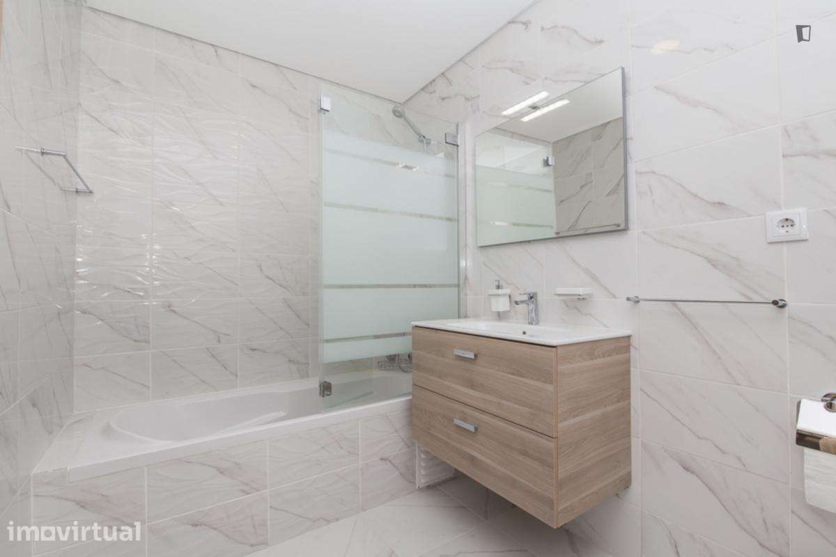 Apartamento com 1 quartos - localizado em Portimao - Grande imagem: 4/20