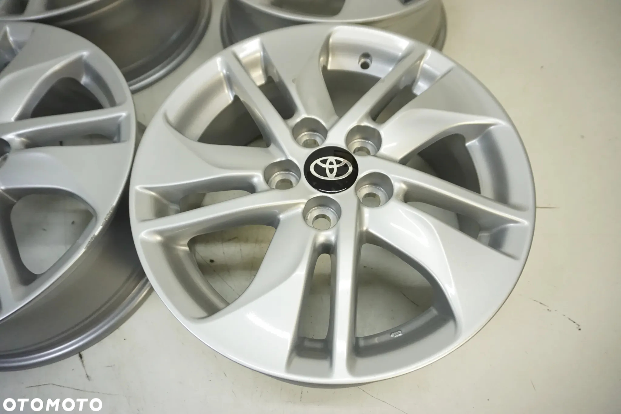 Felgi aluminiowe 15 TOYOTA YARIS IV PRIUS ORYGINAŁ NOWY MODEL - 6