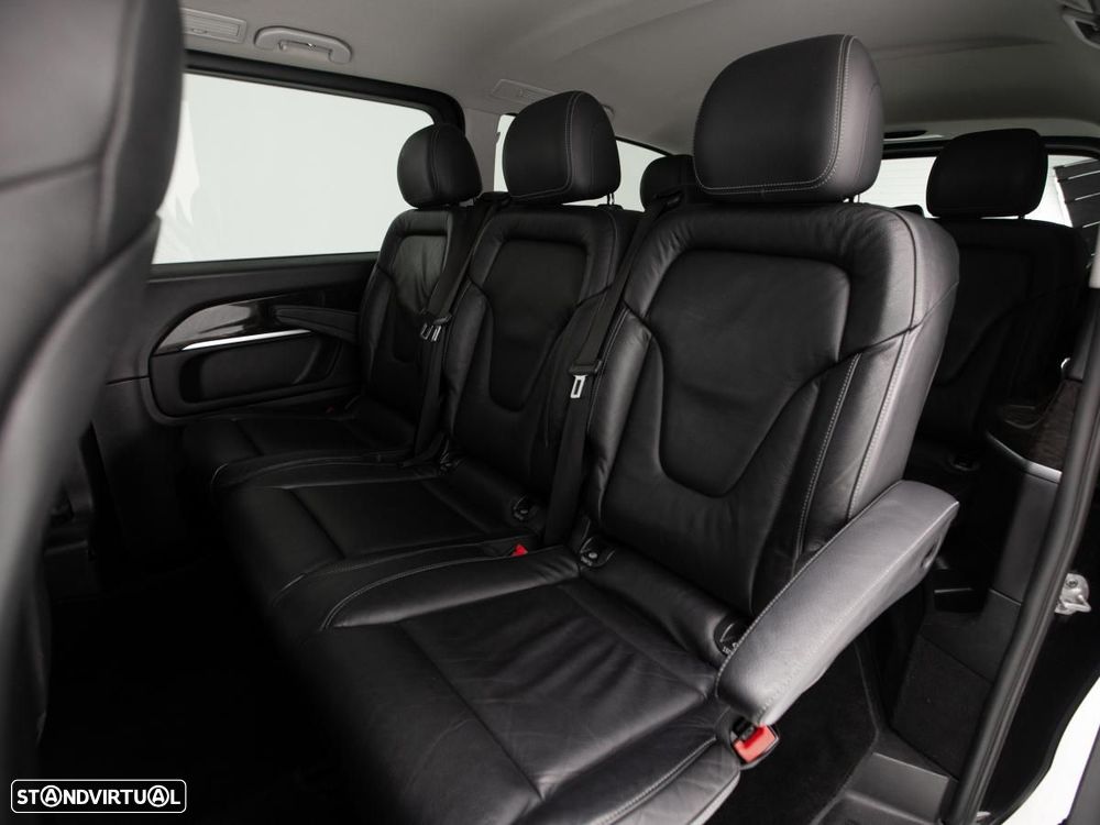 Mercedes-Benz V 220 CDI Compacto Aut. - 11