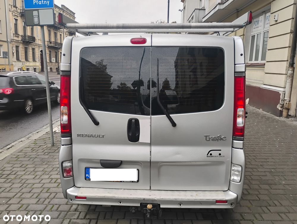 Renault Trafic - 2