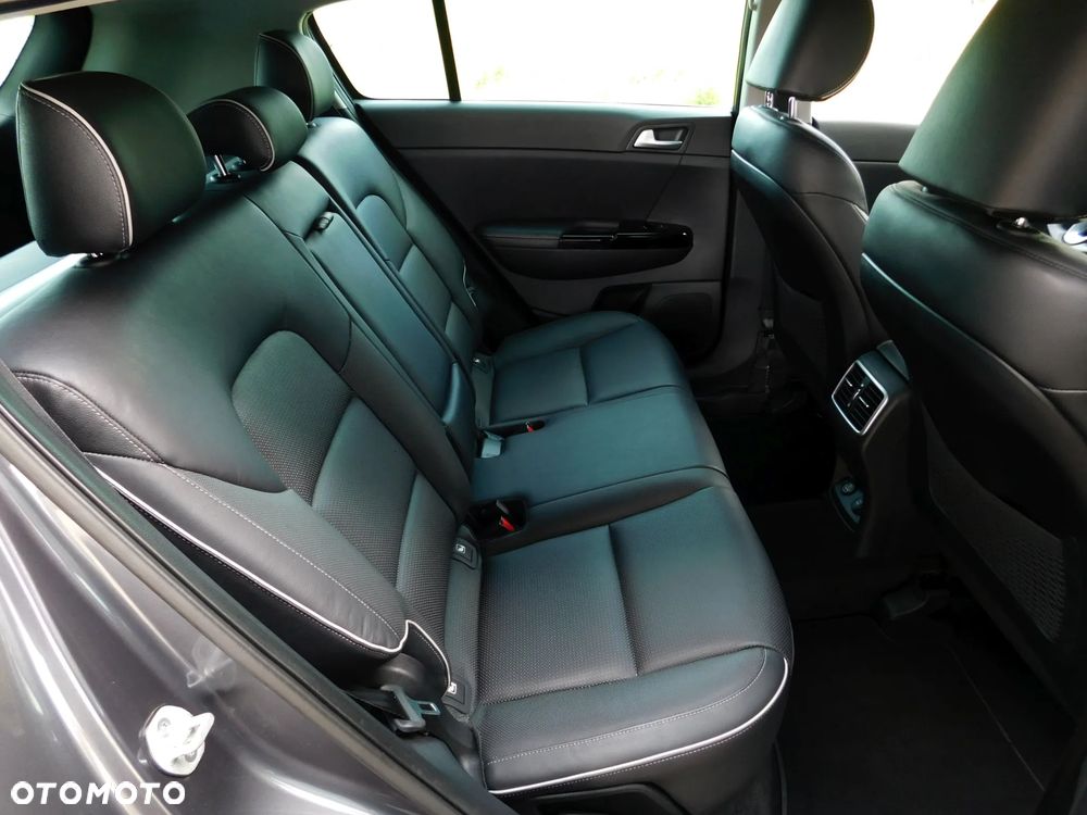 Kia Sportage 1.7 CRDI 2WD Dream-Team Edition - 12