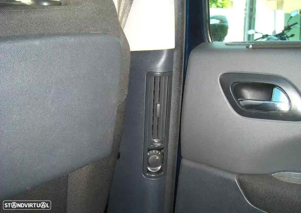 Peugeot 5008 1.6 HDi Executive JLL17 - 49