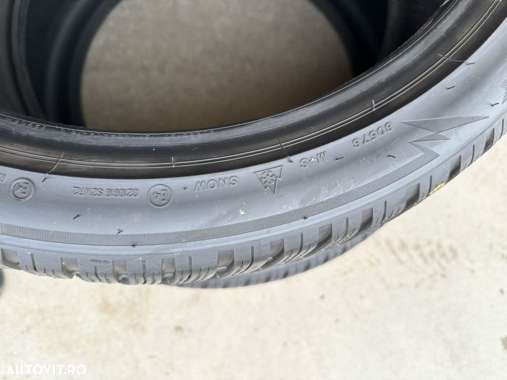 vând 2 anvelope 255/40/21 bridgestone de iarnă ca noi - 7