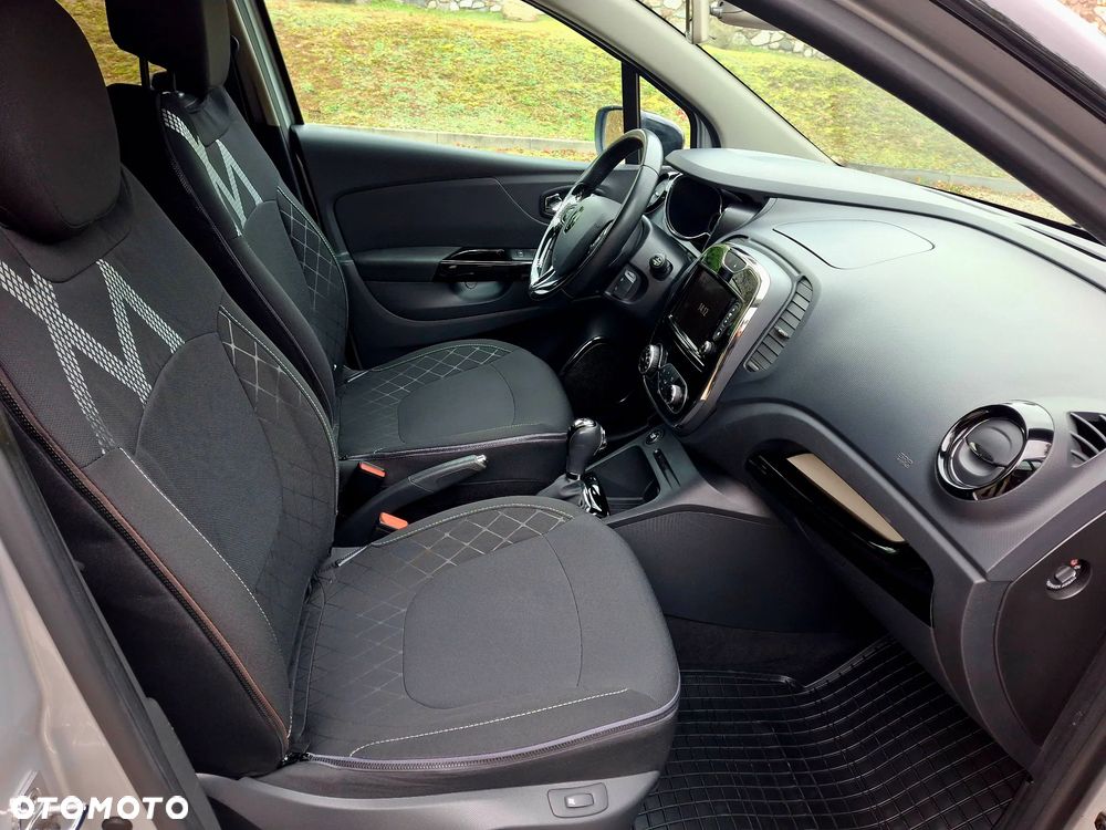 Renault Captur TCe 120 EDC Helly Hansen - 23