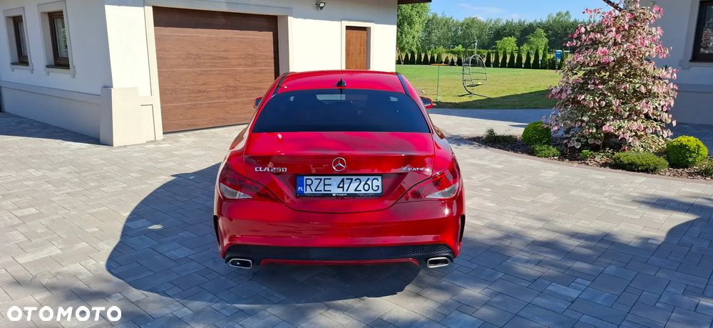 Mercedes-Benz CLA 250 4Matic 7G-DCT AMG Line - 3