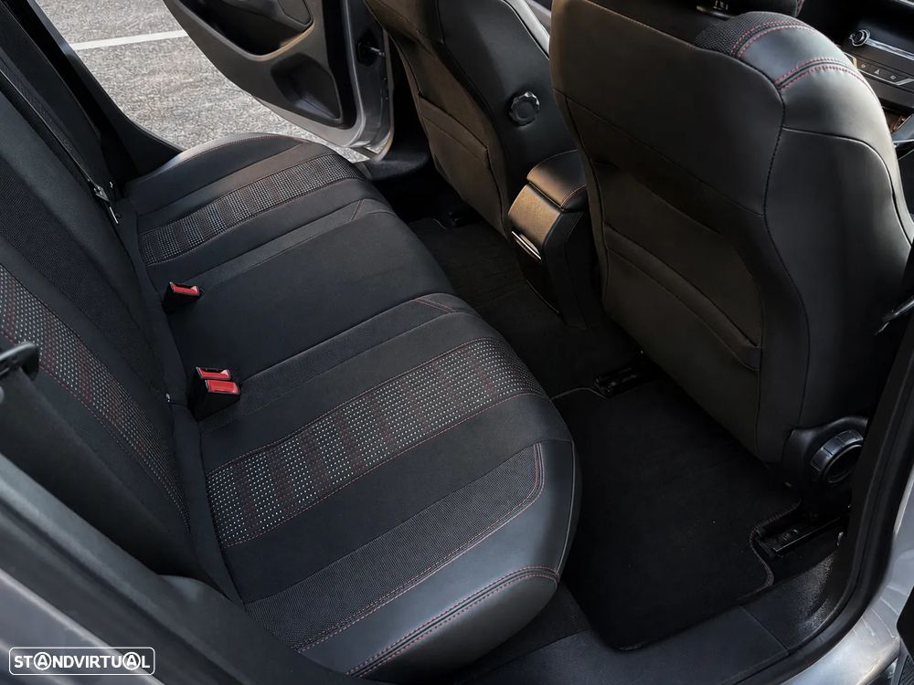 Peugeot 308 1.2 PureTech GT Line EAT8 - 35