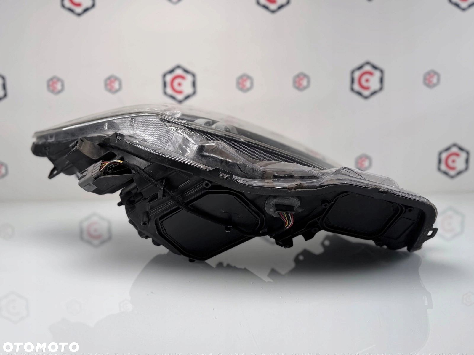 LAMPA PRAWA PRZÓD TOYOTA AURIS II LIFT LED - 2