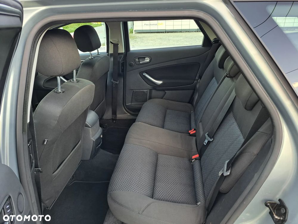 Ford Mondeo 1.8 Titanium X - 10