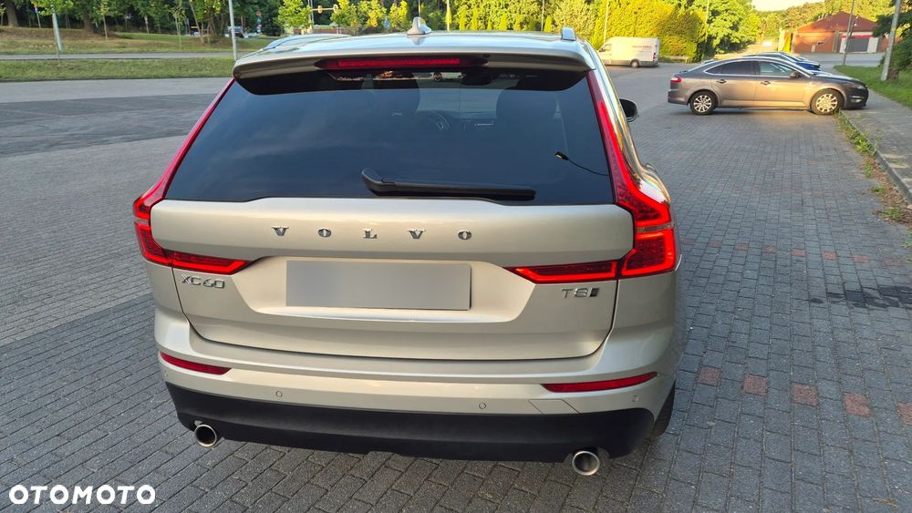 Volvo XC 60 T8 AWD Recharge Geartronic Inscription - 11