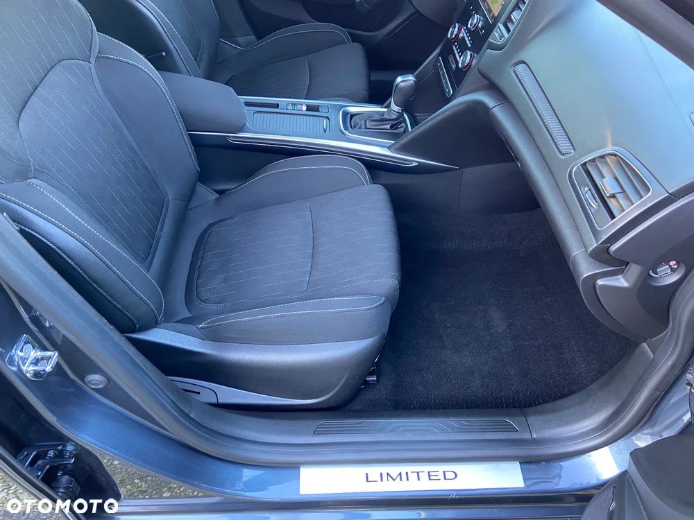 Renault Megane 1.3 TCe FAP Limited EDC - 26