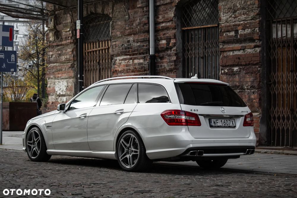 Mercedes-Benz Klasa E 63 AMG - 2