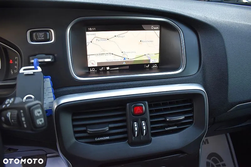 Volvo V40 T2 Geartronic Momentum - 14