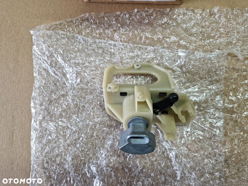 ZAMEK DRZWI LEWY VW T6.1 7LA843624B - 3