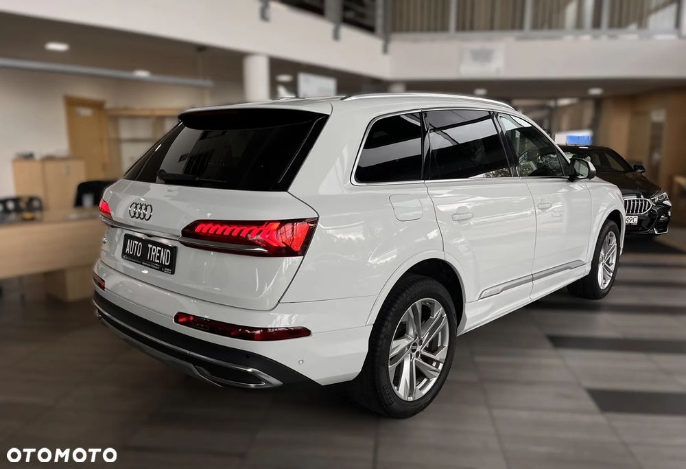 Audi Q7 - 4