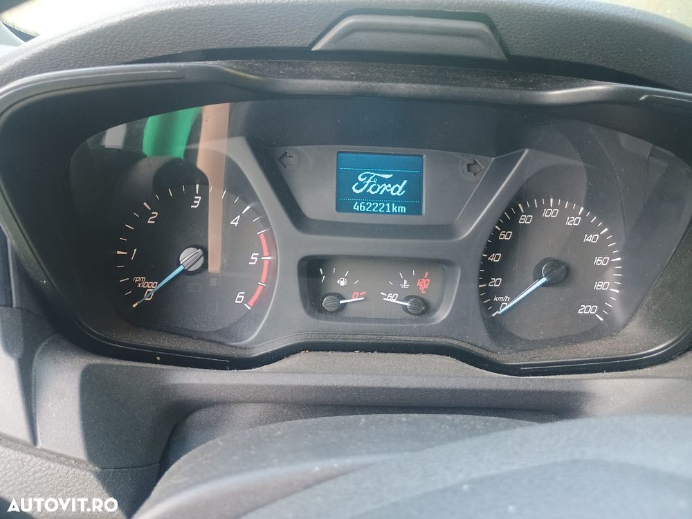 Ford Transit - 12