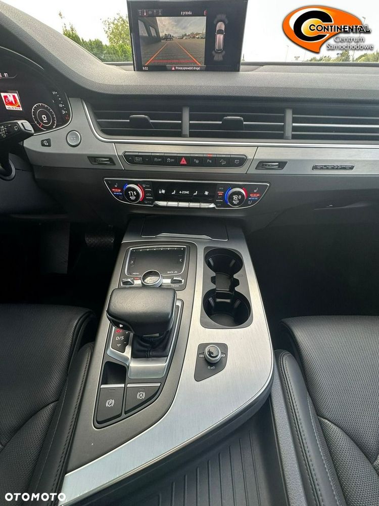 Audi Q7 - 12
