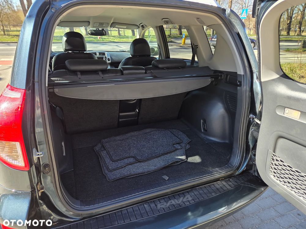 Toyota RAV4 2.2 D-CAT 4x4 Executive - 10