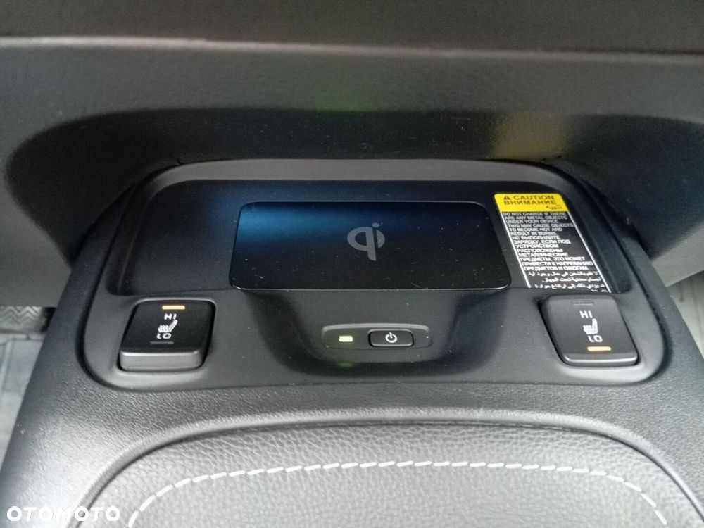 Toyota Corolla 2.0 Hybrid Executive - 16