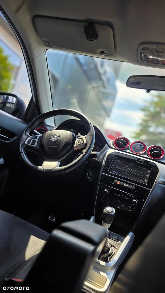 Suzuki Vitara 1.4 Boosterjet Premium 2WD - 6