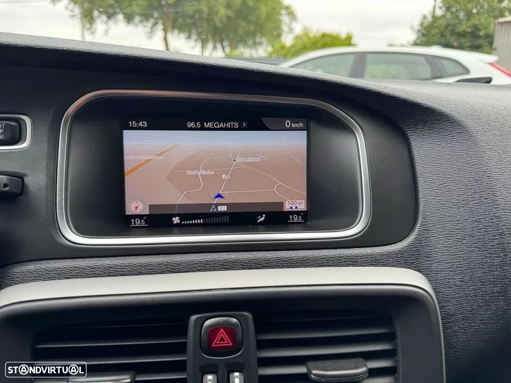 Volvo V40 2.0 D2 Momentum - 10