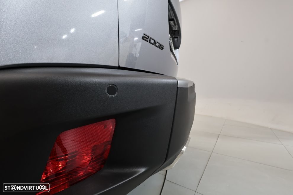 Peugeot 2008 1.2 Hybrid Allure e-DCS6 - 16