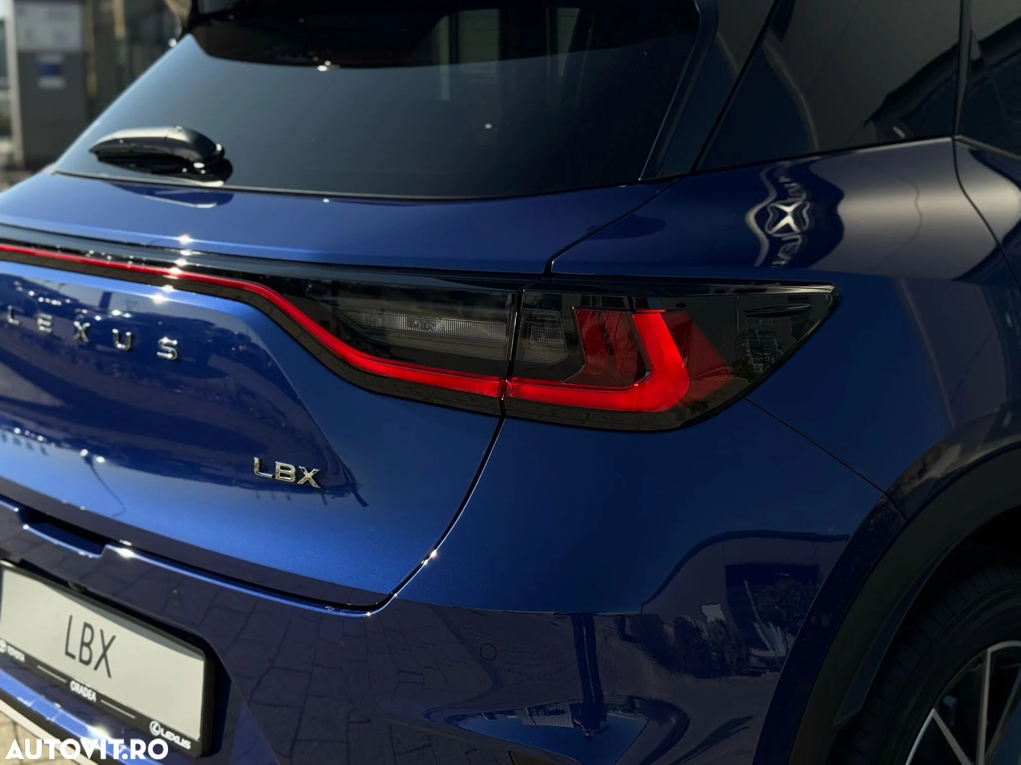 Lexus LBX 1.5 HEV 4x2 CVT Emotion - 6