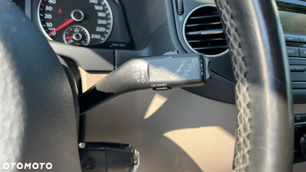 Volkswagen Golf Plus 1.4 TSI Comfortline DSG - 23