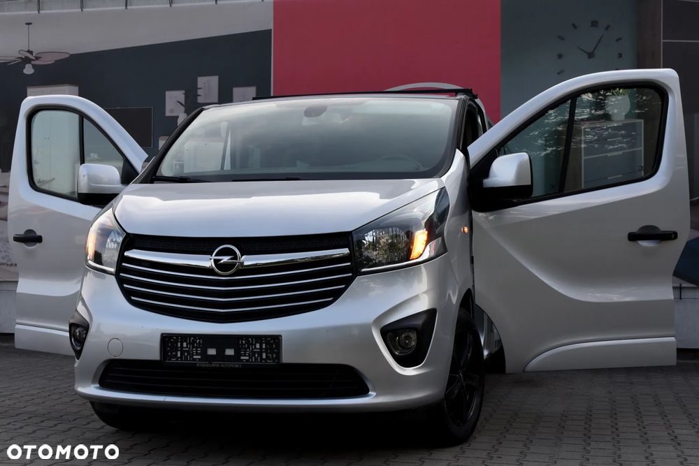 Opel Vivaro L2H1 2.9t Sport - 3