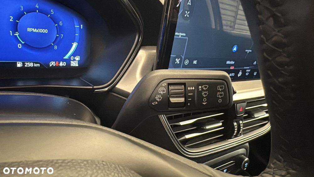 Ford Focus 1.0 EcoBoost mHEV Titanium X - 21