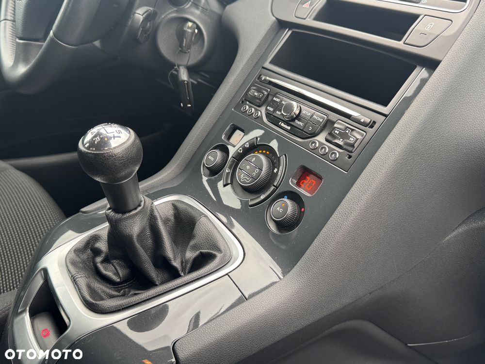 Peugeot 5008 120 VTi Active - 12