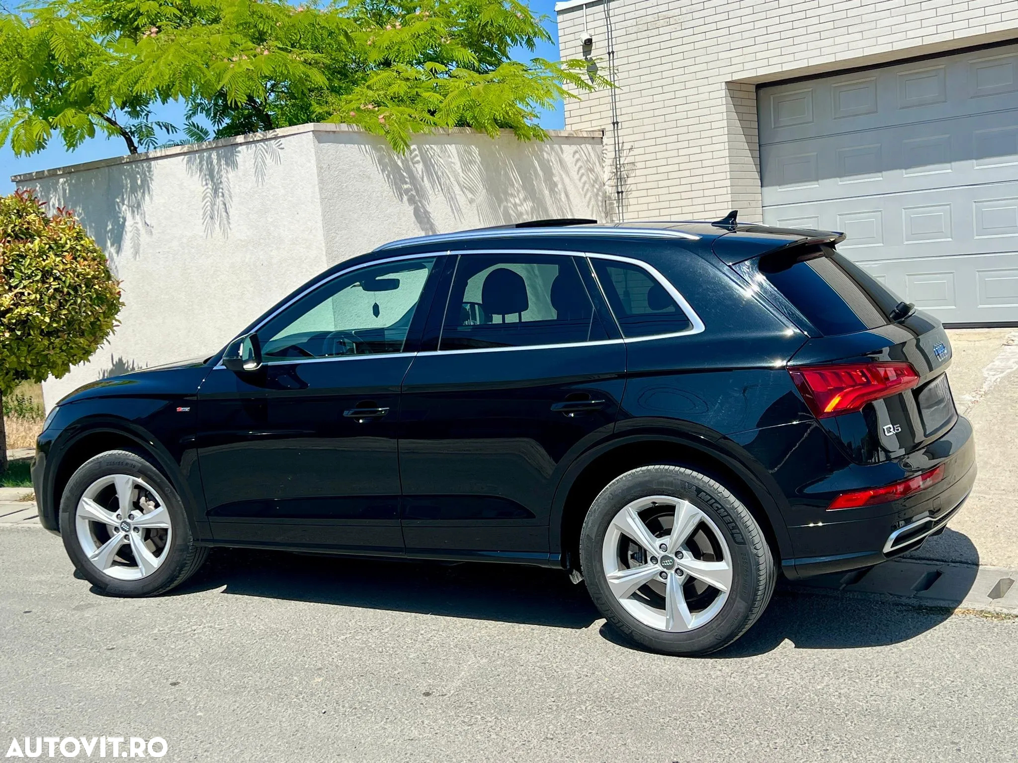 Audi Q5 2.0 40 TDI quattro S tronic Design - 8
