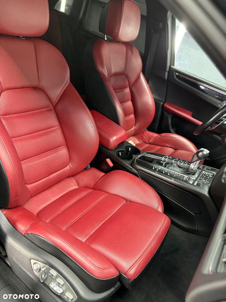 Porsche Macan S - 16