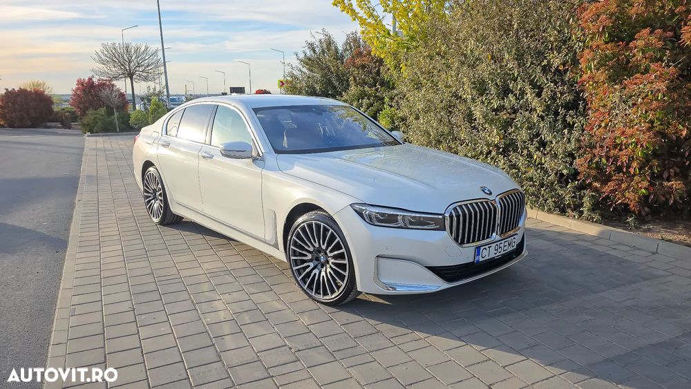 BMW Seria 7 745e - 12
