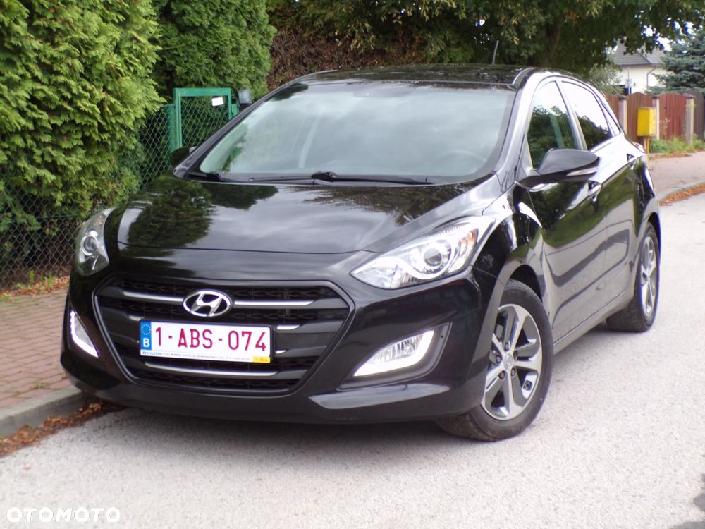 Hyundai i30 1.6 CRDi BlueDrive Comfort - 1