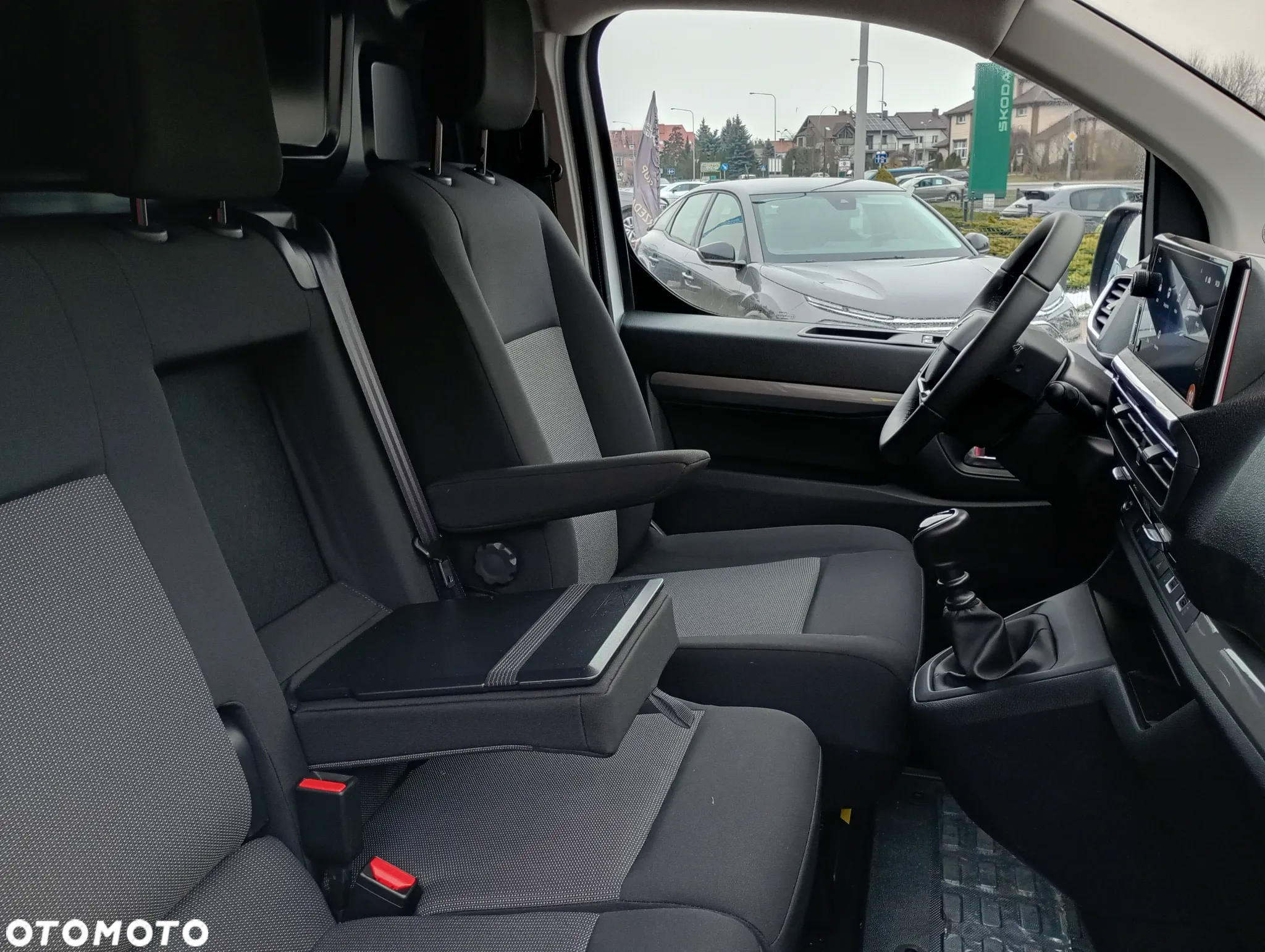 Opel Vivaro - 21