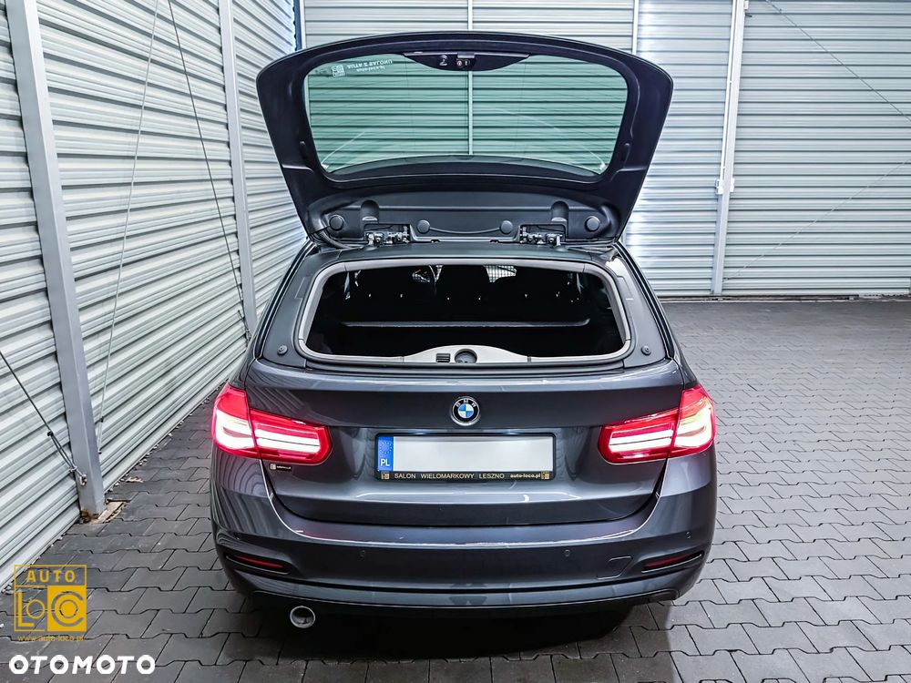 BMW Seria 3 318d Sport Line - 14